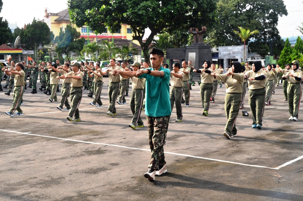 Bangkitkan Motivasi dan Semangat Kerja dengan Senam Bersama